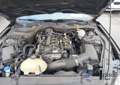 2021 Ford Mustang z USA, uszkodzony, nr VIN 1FA6P8TH6M5141370